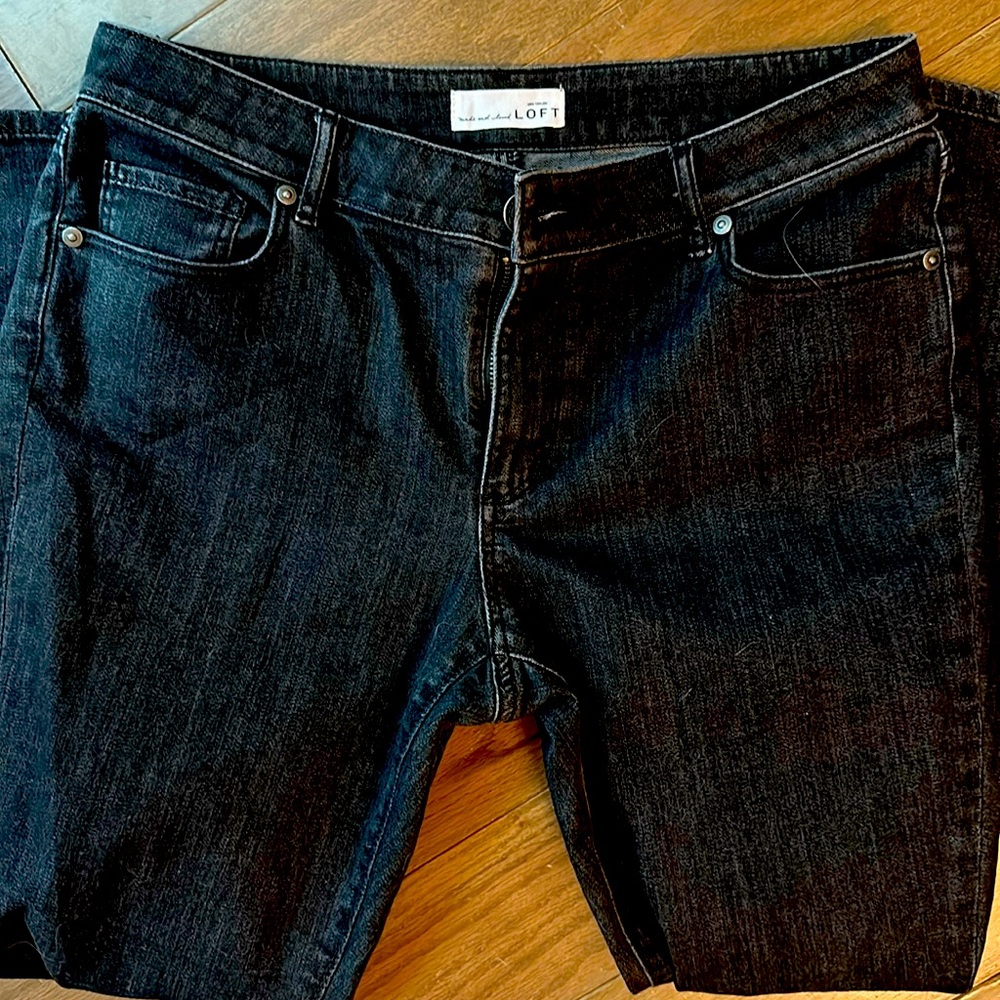 LOFT size 8, curvy skinny jeans, excellent condition